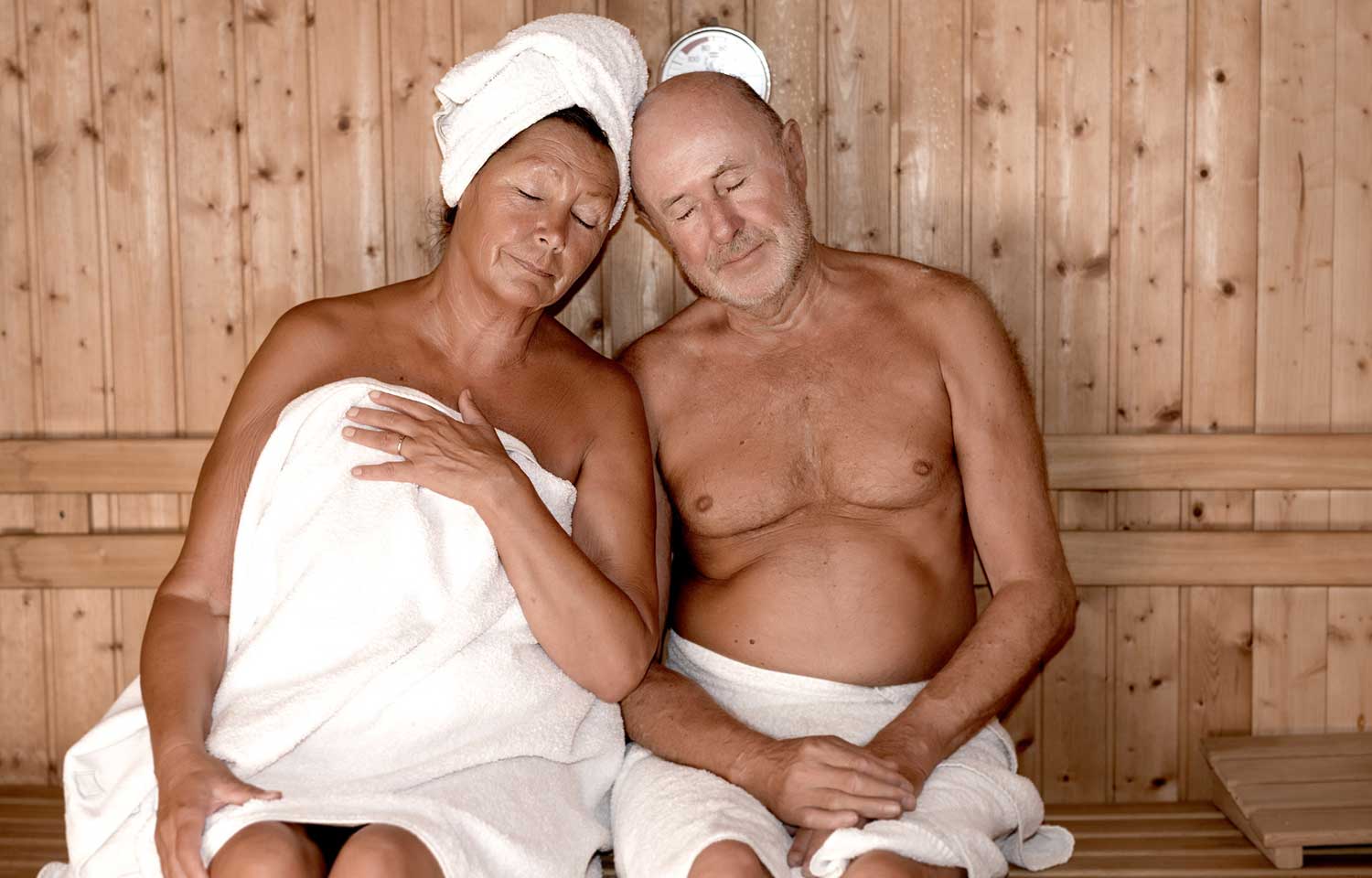 männer in der sauna nackt
