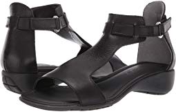 torri black