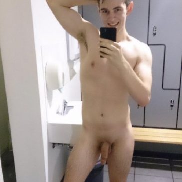 selfie blond nackt