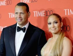jennifer lopez pregnant